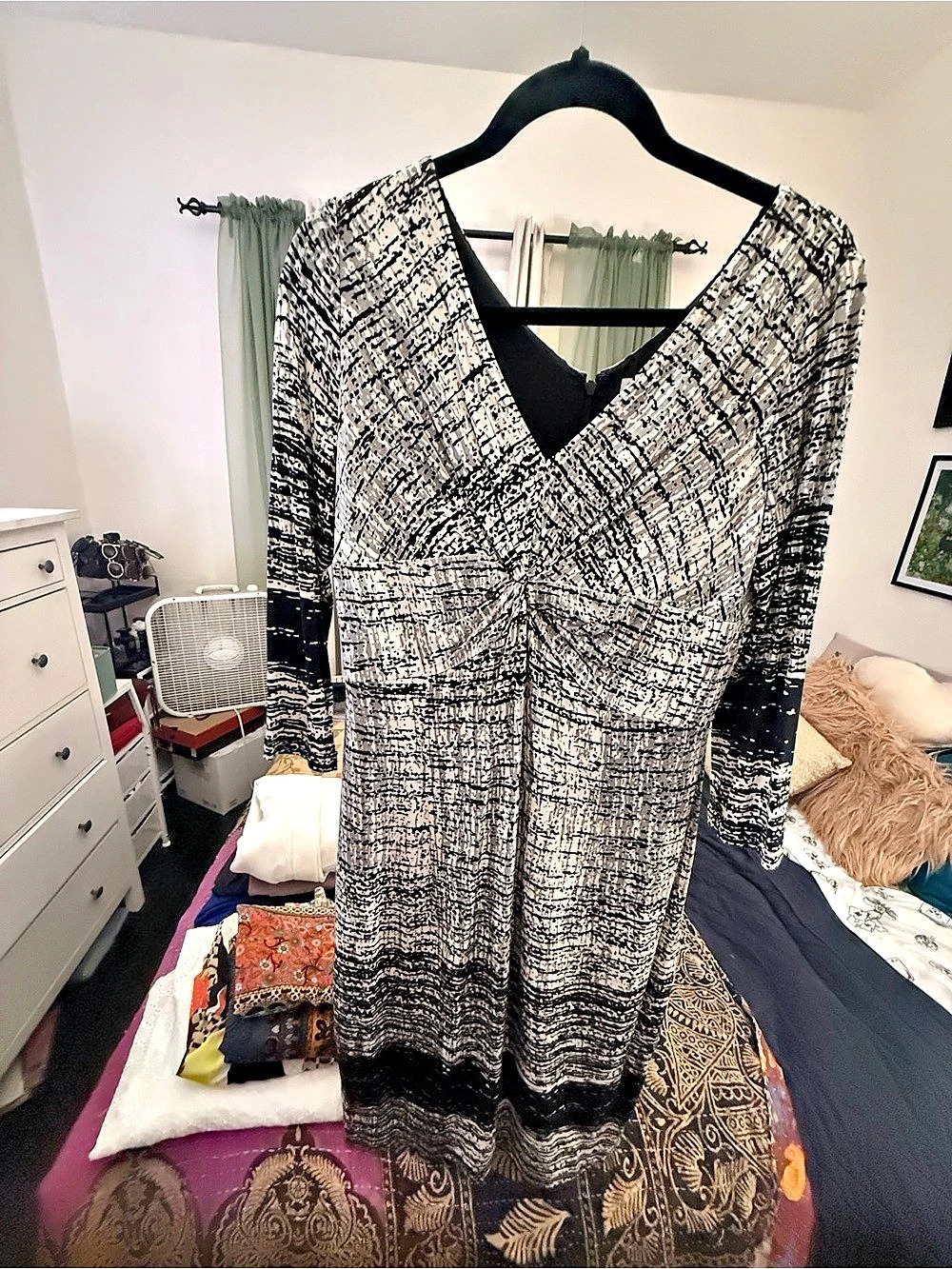 NUE by Shani Abstract Mini Dress in Black & White Size Medium